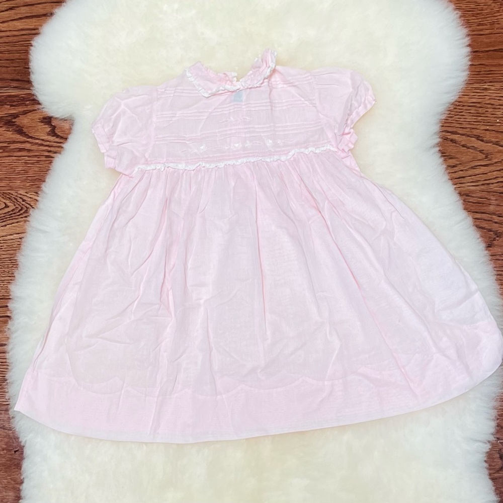 Vintage Cherubs pale pink dress. Beautiful details and great condition. 18m